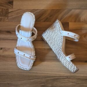WH|BM White Platform Sandals Size 8